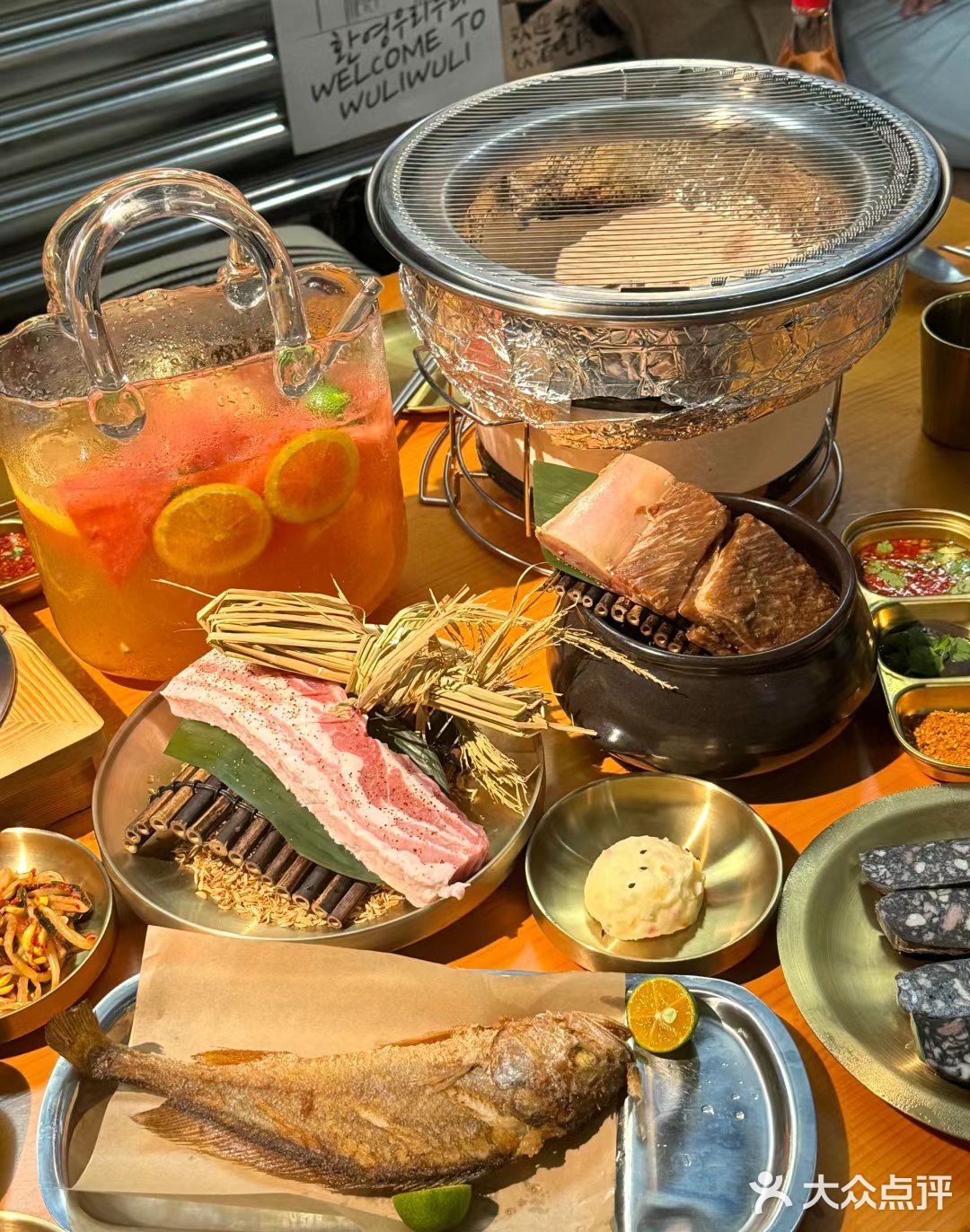 炉火旁的美食时光｜乌力乌力稻香炭火烤肉