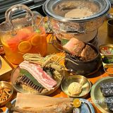 炉火旁的美食时光｜乌力乌力稻香炭火烤肉