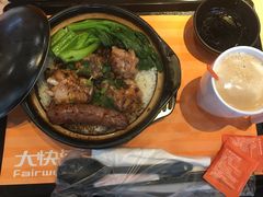 腊肠冬菇滑鸡煲仔饭-大快活(丽丰店)