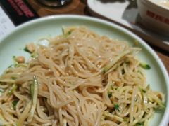 -管氏翅吧(护国寺店)