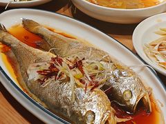 油泼黄花鱼-波螺油子青岛本帮菜(银座店)