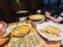 -头上红煨盐鸡·非遗院子餐厅