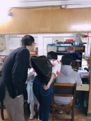 二楼彩照选照位-艳芳照相馆