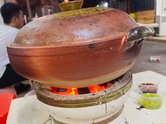 炭炉果鸡煲-威邵鸡煲(西华路总店)