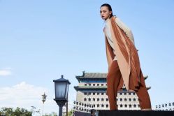 -变画·发型STUDIO