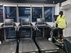 -坚果健身24小时工作室(定西路店)