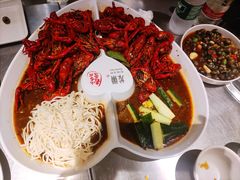 -龙巢盱眙龙虾·牛蛙·烧烤宵夜(八卦岭店)