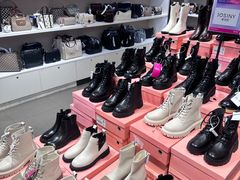 -唯品会(北京国瑞城店)
