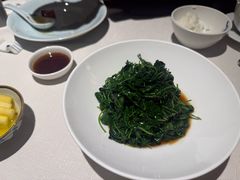 酒灼草头-成隆行·蟹王府(九江路店)