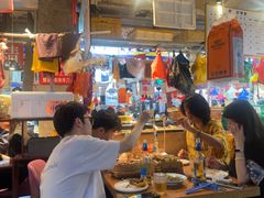 -喝丢一只鞋海鲜烧烤·海肠捞饭(市场店)