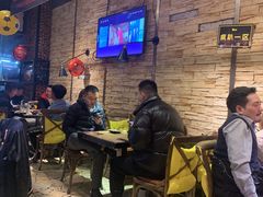 -何师烧烤·香辣蟹·川菜·30年老品牌(太古里旗舰店)