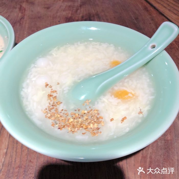 老清朝包子铺(开明街店)酒酿团子图片