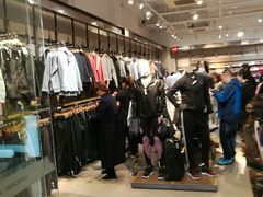 -UNDER ARMOUR(八达岭奥莱店)