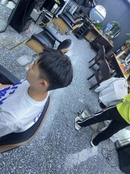 -藤野造型专业烫染接发