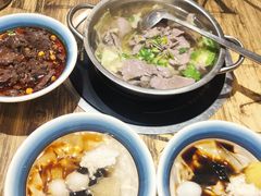 -冯烫烫跷脚牛肉·川菜小馆(武胜西街店)
