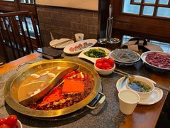-小天鹅火锅·一线江景洪鼎旗舰店(洪崖洞店)