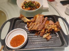 草原风味羊腿-大铁勺酒楼(宾水西道店)