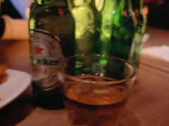 -FOUR PLAY BAR
