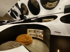 -涨巢·潮玩水疗局