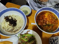 -沪西老弄堂面馆(定西路店)