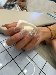 -七彩虹美甲美睫 半永久