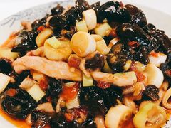 鱼香肉丝-付掌柜在成都·热炒砂锅集(金禾店)