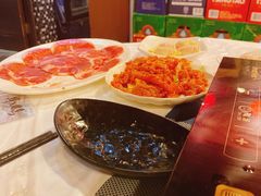 羊肉卷-鲜入围煮花胶鸡海鲜火锅