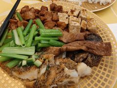 -南郊宾馆·风味自助餐厅·山东十六地市特色菜