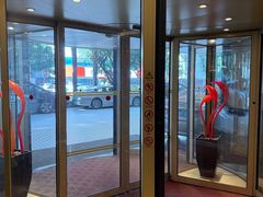 -深圳富苑皇冠假日套房酒店