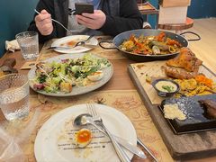 -Mark&Mars Restaurant