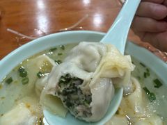 -潘国仙耳光馄饨(黄家阙路店)