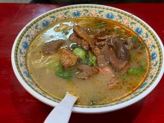 红烧牛三宝面-金杨拉面王小吃面馆·牛三宝面·红烧牛肉粉