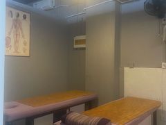 -顺则昌推按正骨理疗