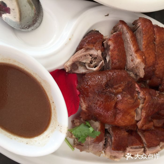 椿记烧鹅(叠彩店)椿记烧鹅(叠彩店)图片