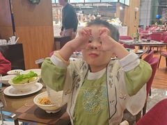 -飨食汇全日制餐厅·昆山皇冠假日酒店(九方店)