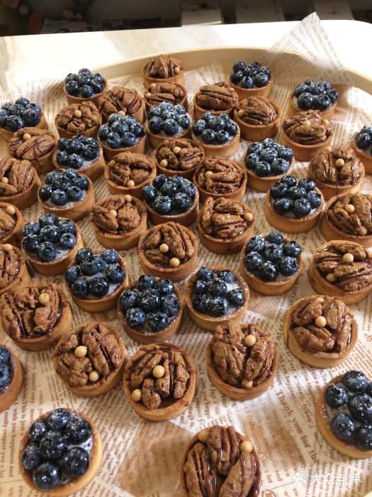 atease稍息咖啡法式甜品(爱建店)松塔图片 - 第1张