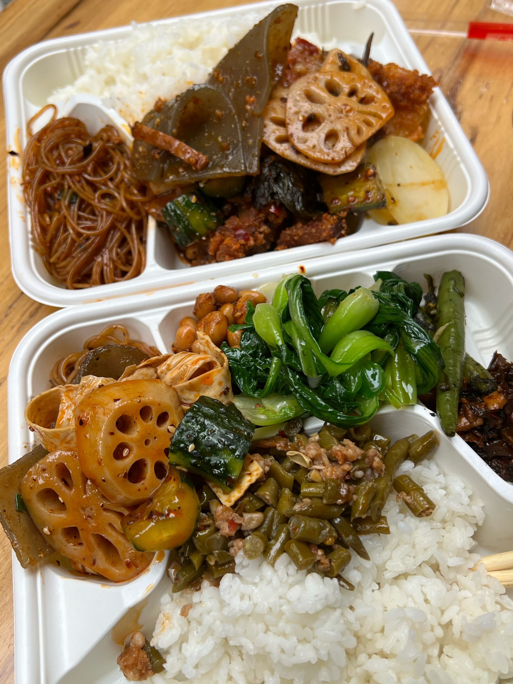 朝天门10元随便加菜 吃到饱的盒饭🍱