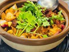 -胡须佬鸡煲四季火锅店(石厦西村直营店)