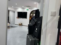 -聚云奢二手奢侈品黄金手表包包回收·中古店(三里屯总店)