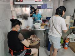 -花溪牛肉粉(八鸽岩店)