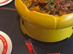 -多嘴超级肉蟹煲(杉杉国潮主题店)