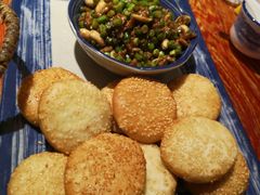 麻饼夹牛肉-满堂春特色餐馆