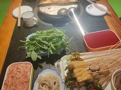 -两三事小郡肝串串香火锅(桂庙店)