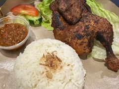 -Win's Indonesian Restaurant