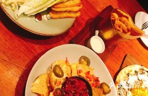 Mexican Cheese Spicy Nachos