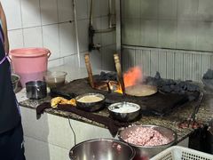 -正宗杨记普洱酸醋米线(总店)