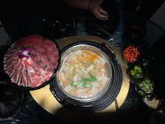 -凤园椰珍·臻品椰子鸡(保利时光里店)