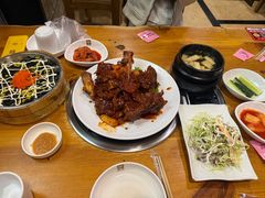 -喇喇排骨火锅·传统韩式脊骨汤(望京西园总店)