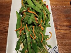 五彩花菇荷兰豆-云海肴·汽锅鸡·云南菜(美罗城店)