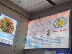 -丹水桥地锅鱼·翘嘴鲌·地方特色全鱼宴(丹江口大坝店)